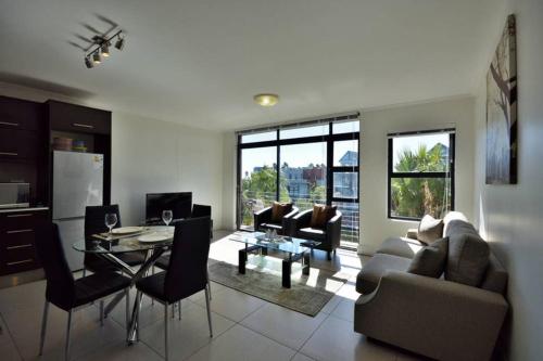 Quayside 1 Bedroom Apartment In Century City - Tourism Africa