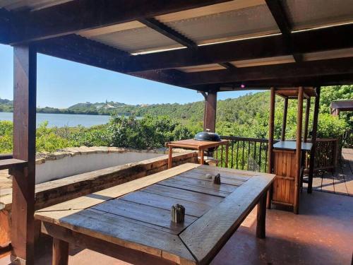 East River Self Catering, Riverfront Bliss! - Tourism Africa